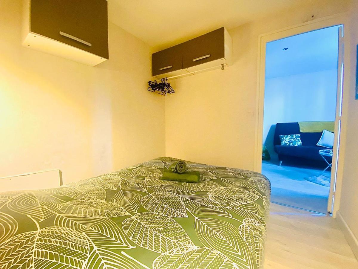 Appartement Proche Mer Avec Piscine Et Parking Fleury  Bagian luar foto